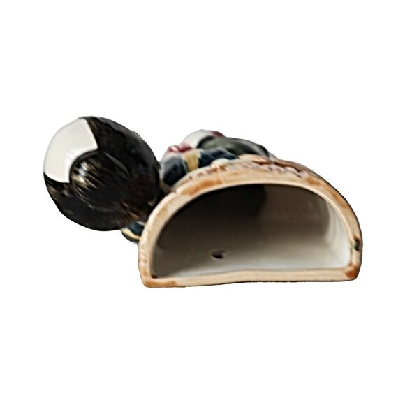 Vintage Hand-Painted Ceramic Wall Pocket Of Japanese Man With Basket - Picture 4 of 5